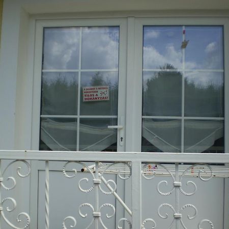 Adikati Lak Apartment Buk Room photo